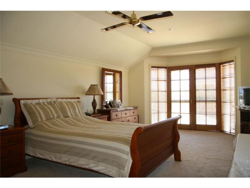 2 Sterry Street, Golden Square VIC 3555