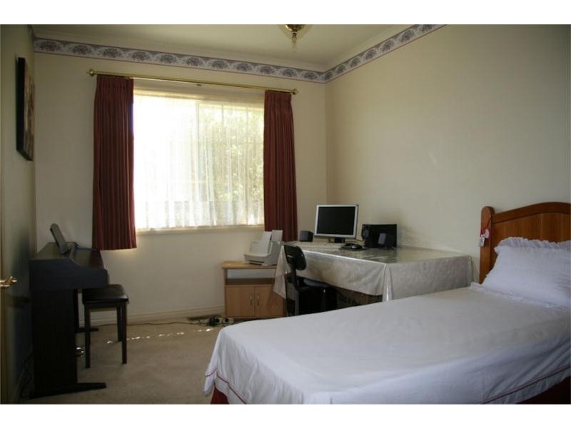 2 Sterry Street, Golden Square VIC 3555