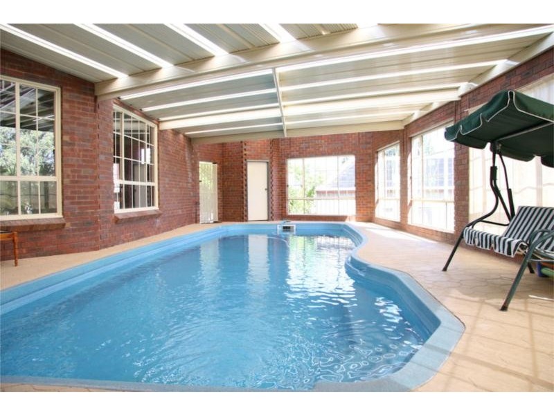 2 Sterry Street, Golden Square VIC 3555