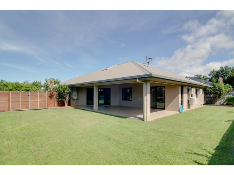 27 Angor Road, Trinity Park QLD 4879