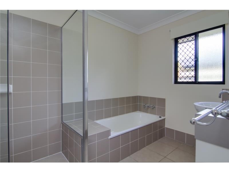 27 Angor Road, Trinity Park QLD 4879