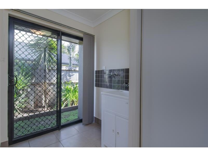 27 Angor Road, Trinity Park QLD 4879