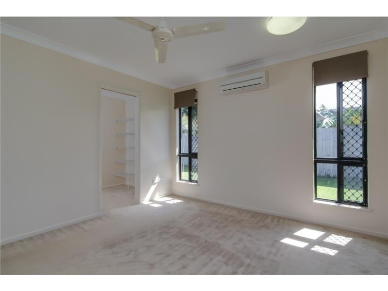 27 Angor Road, Trinity Park QLD 4879