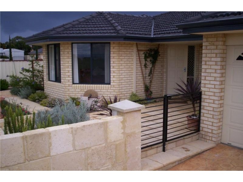 16 Peppertree Close, Wannanup WA 6210