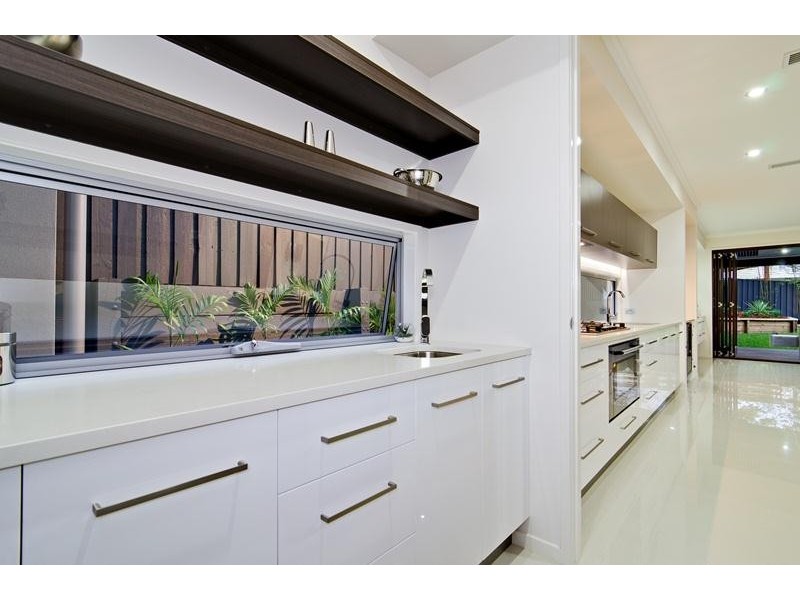 36 Philip Street, Hawthorne QLD 4171