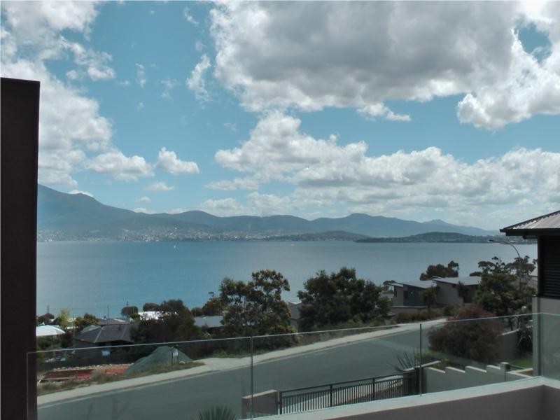 690 Oceana Drive, Tranmere TAS 7018