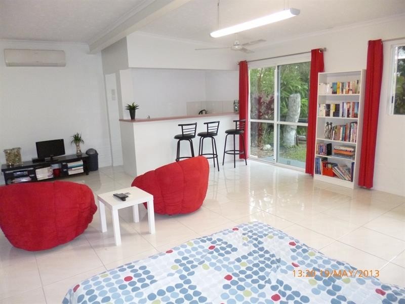 122 Mt Low Parkway, Mount Low QLD 4818