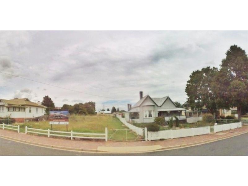 95 Molesworth Street, Tenterfield NSW 2372
