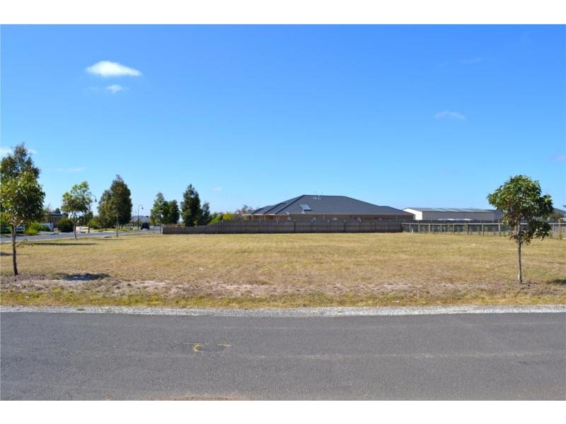 108 The Skyline, Sunbury VIC 3429