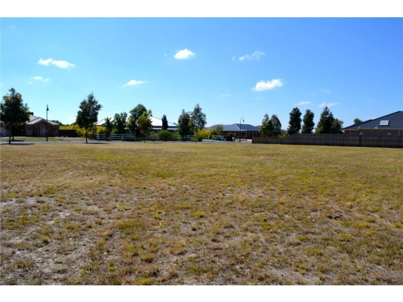 108 The Skyline, Sunbury VIC 3429