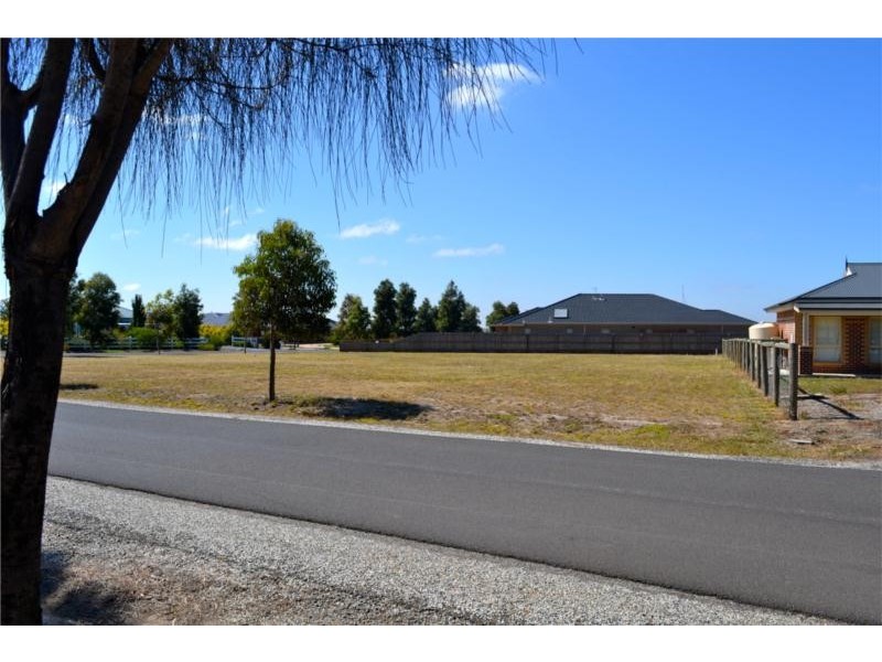 108 The Skyline, Sunbury VIC 3429