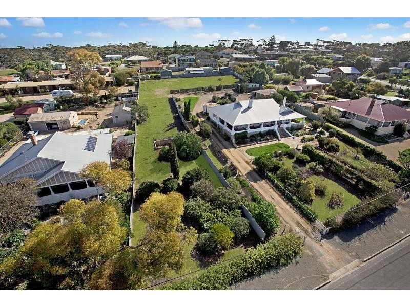 5 Kemp Street, Port Vincent SA 5581