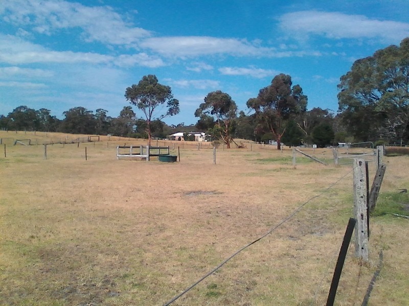 17 Government Road, Woodside VIC 3874