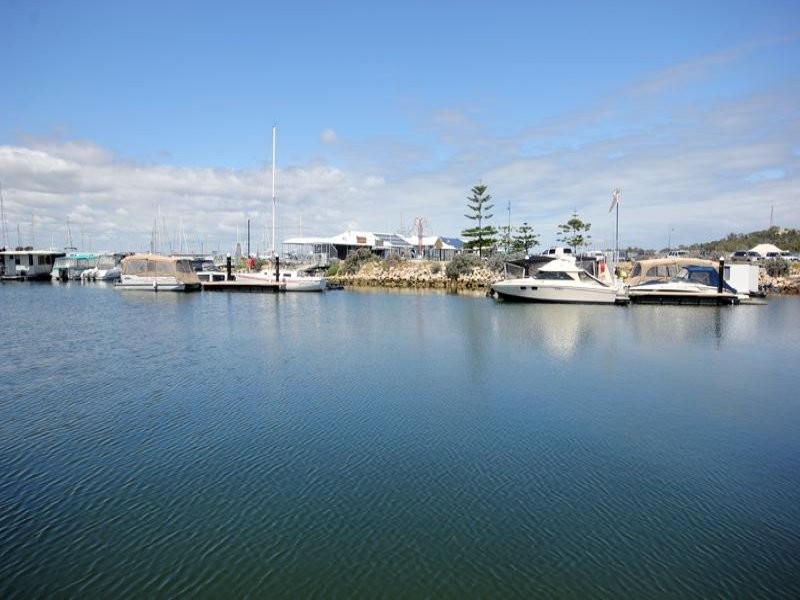 15 Avocet Island Quays, Wannanup WA 6210