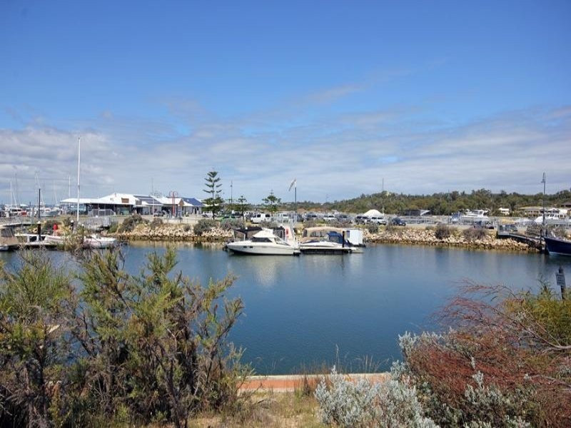 15 Avocet Island Quays, Wannanup WA 6210