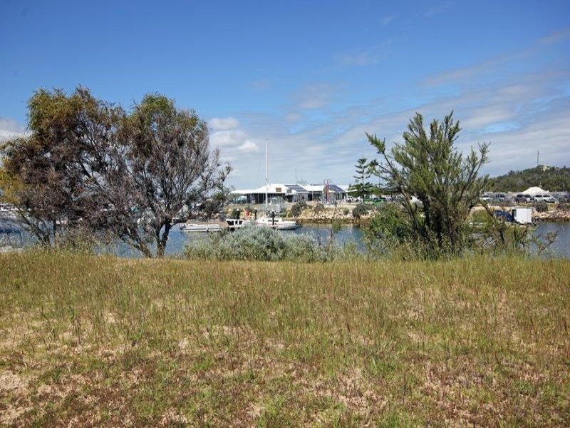 15 Avocet Island Quays, Wannanup WA 6210