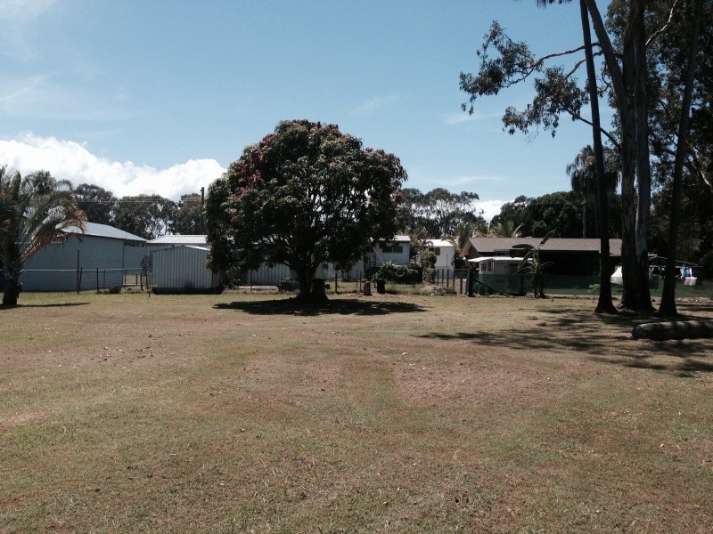 20 Pelican Place, Poona QLD 4650