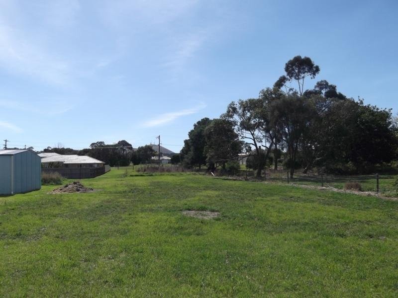 66 Boorook Street, Mortlake VIC 3272