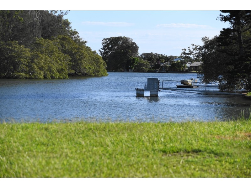 24 Westari Court, Currumbin Waters QLD 4223