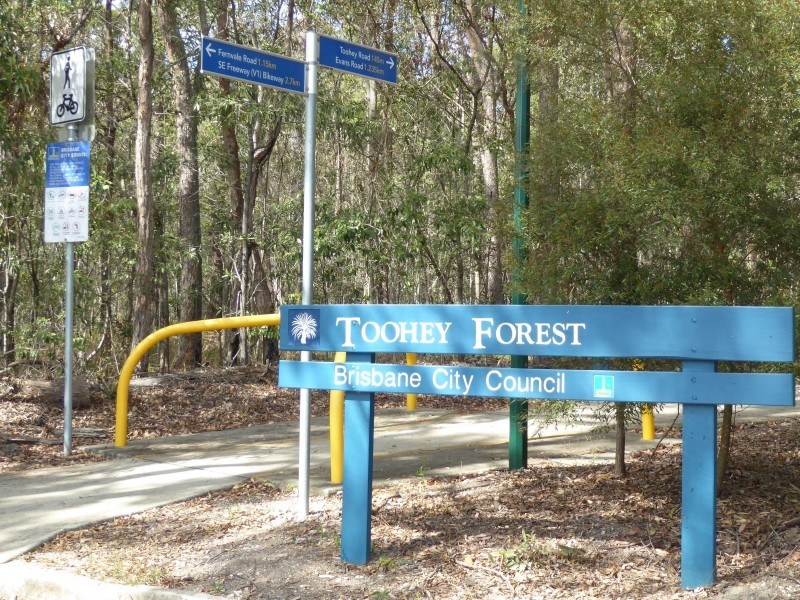 252 Toohey Road, Tarragindi QLD 4121