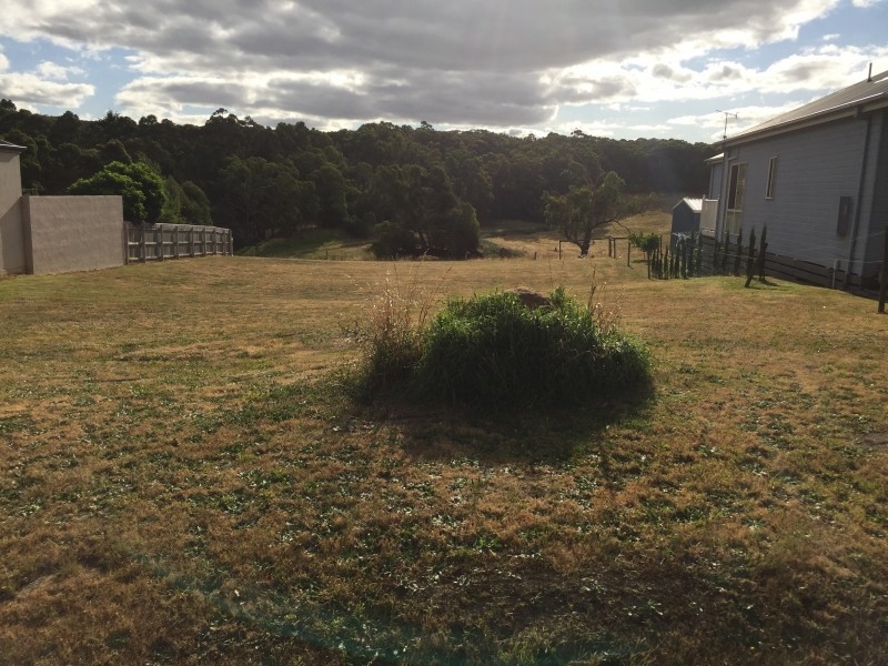 92 Coalville Road, Moe VIC 3825