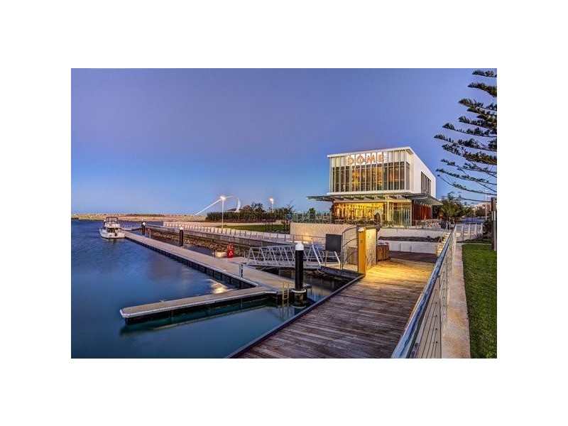 63 West Churchill Avenue, Munster WA 6166