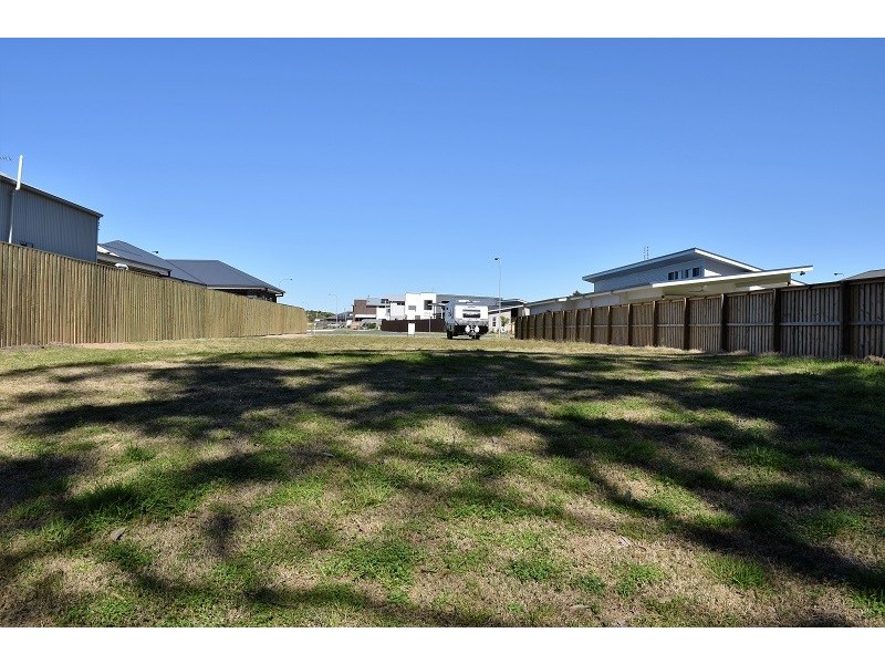 12 John Penn Drive, Tomakin NSW 2537