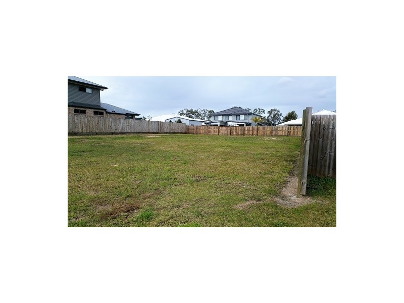 5 Island Court, Logan Village QLD 4207