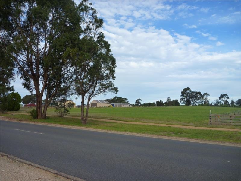 61 Forge Creek Road, Eagle Point VIC 3878