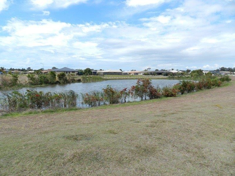 9 Dory Drive, Point Vernon QLD 4655