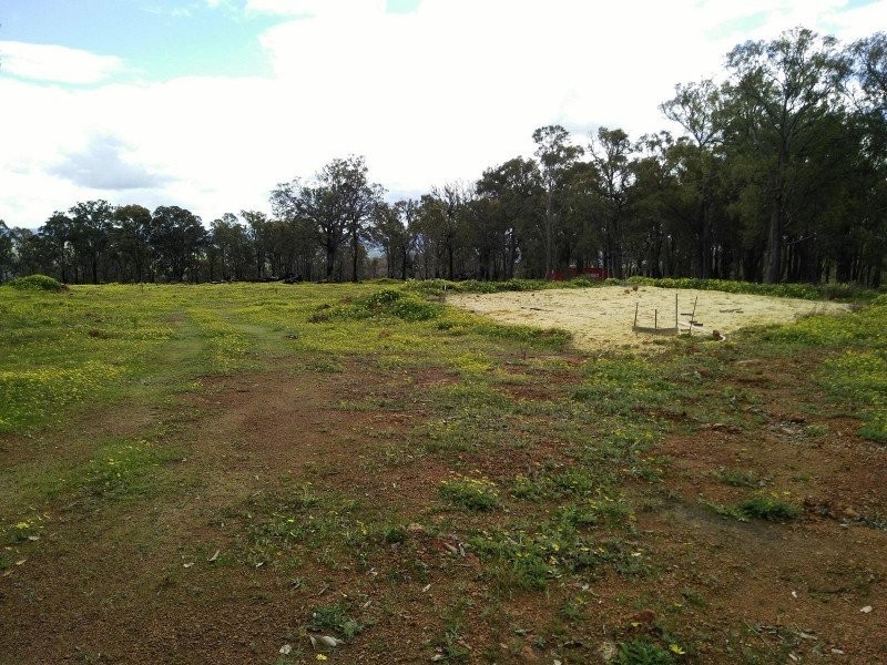 54 Leavy Road, Waroona WA 6215