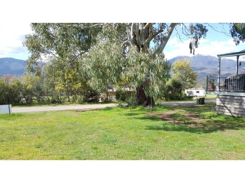 27 Herberles Road, Tawonga South VIC 3698