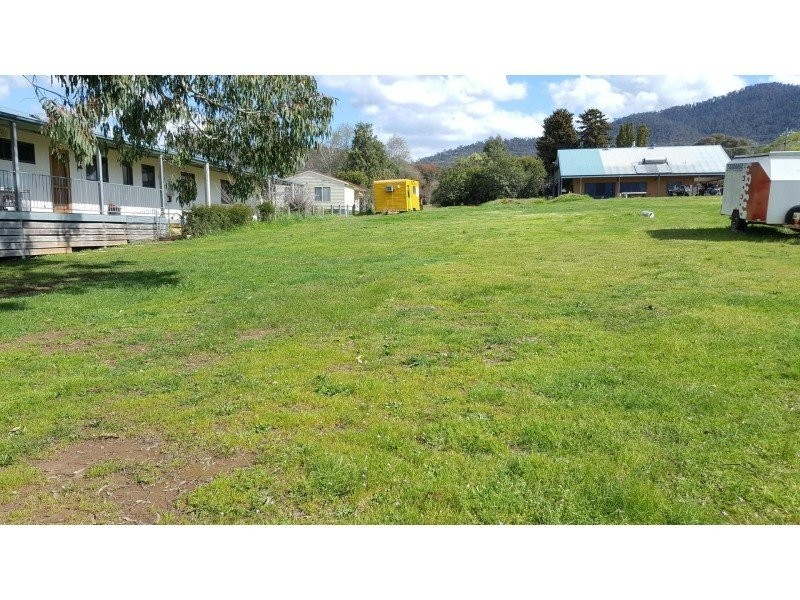 27 Herberles Road, Tawonga South VIC 3698