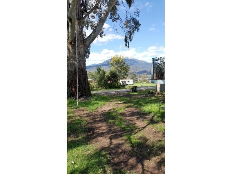 27 Herberles Road, Tawonga South VIC 3698