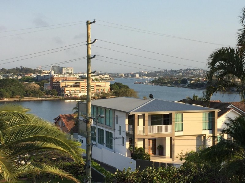 100A Norman Crescent, Norman Park QLD 4170