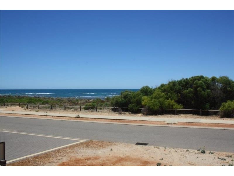 15 Surfside Terrace, Glenfield WA 6532