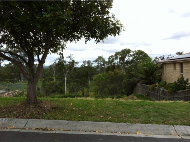 18 Spyglass Place, Oxley QLD 4075