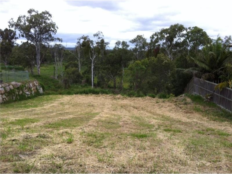 18 Spyglass Place, Oxley QLD 4075