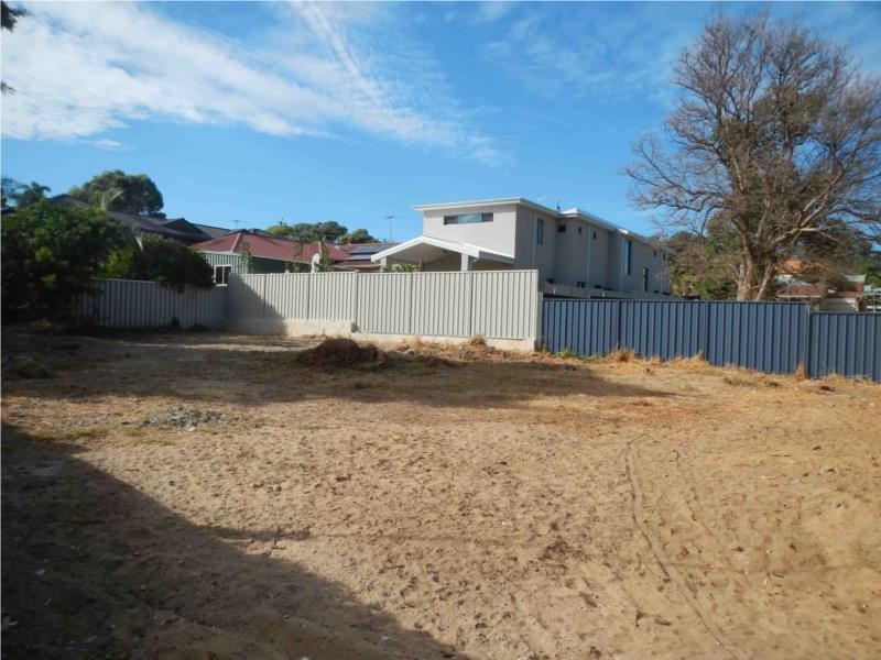 44 Westview Street, Karrinyup WA 6018
