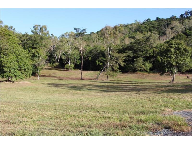 70 Gillies Road, Strathdickie QLD 4800