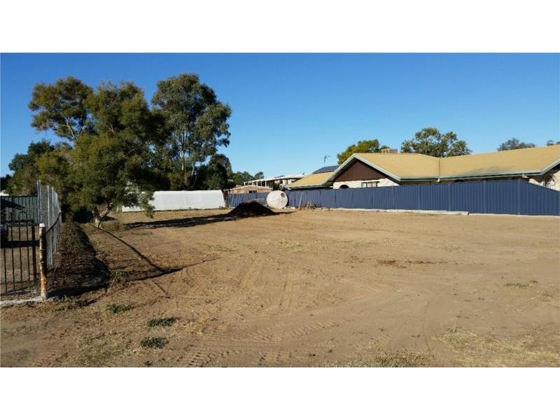 20 Wright Street, Roma QLD 4455