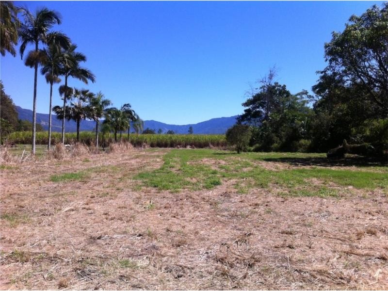 18 Drew Street, Finch Hatton QLD 4756