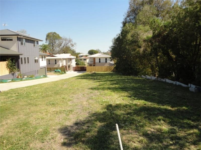 29 Palm Avenue, Holland Park West QLD 4121