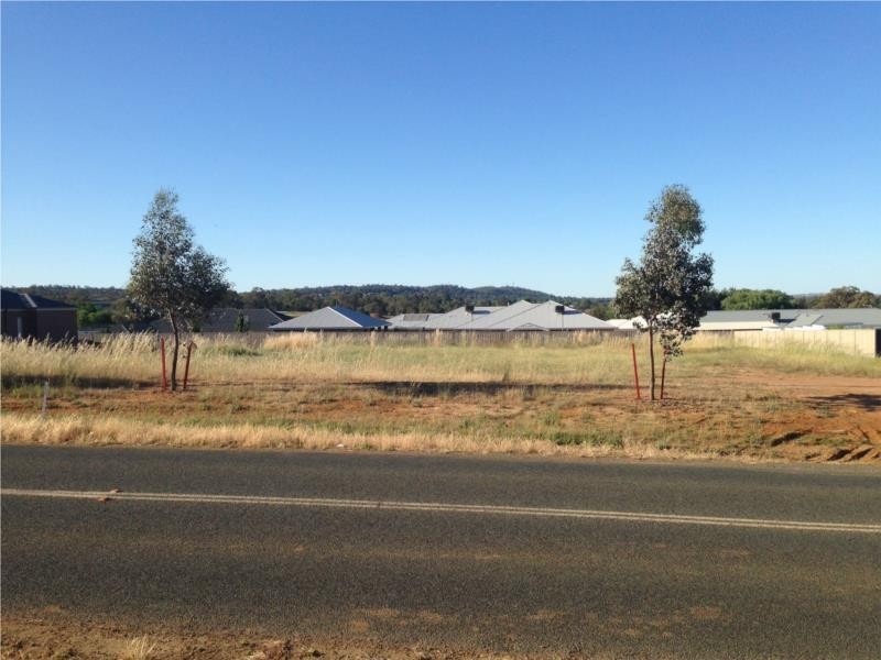 53 Gregadoo Road, Lake Albert NSW 2650