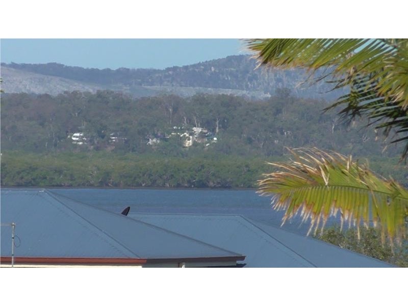 96 Collins Street, Redland Bay QLD 4165