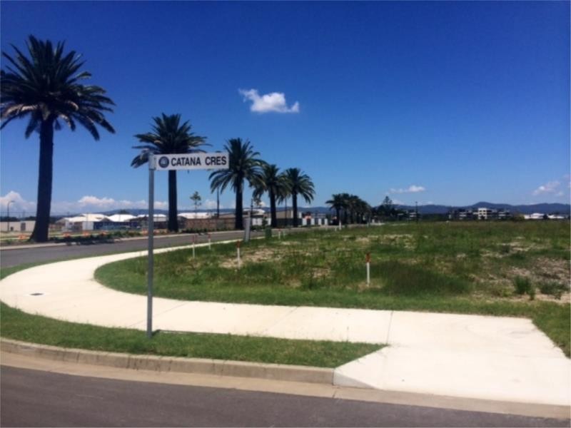 56 Catana Crescent, Hope Island QLD 4212