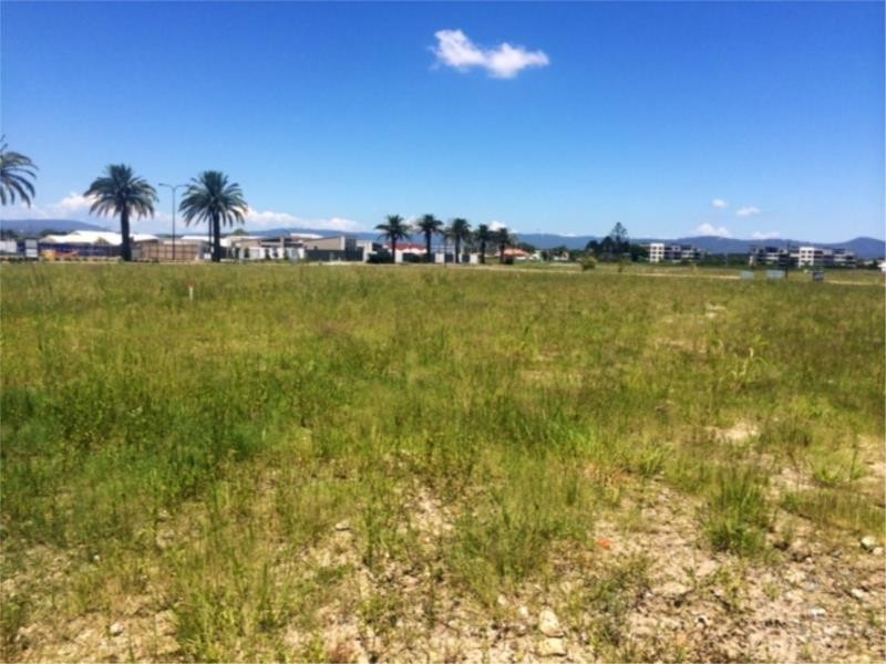 56 Catana Crescent, Hope Island QLD 4212