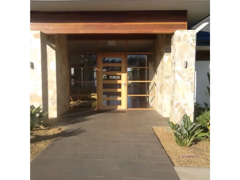 63 Jackson Drive, Drouin VIC 3818