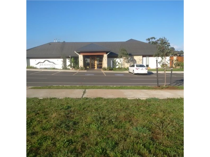 63 Jackson Drive, Drouin VIC 3818