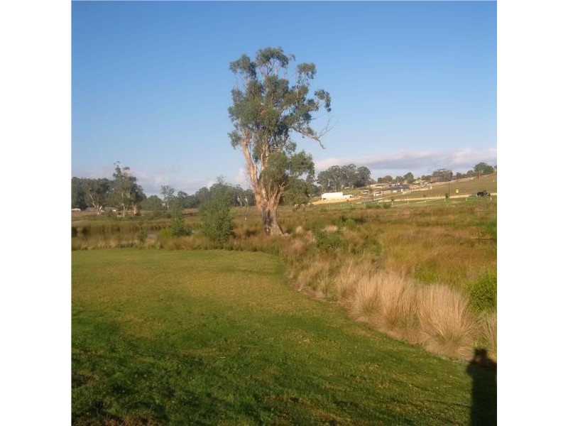 63 Jackson Drive, Drouin VIC 3818